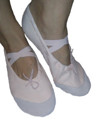 baletki tradycyjne beżowe